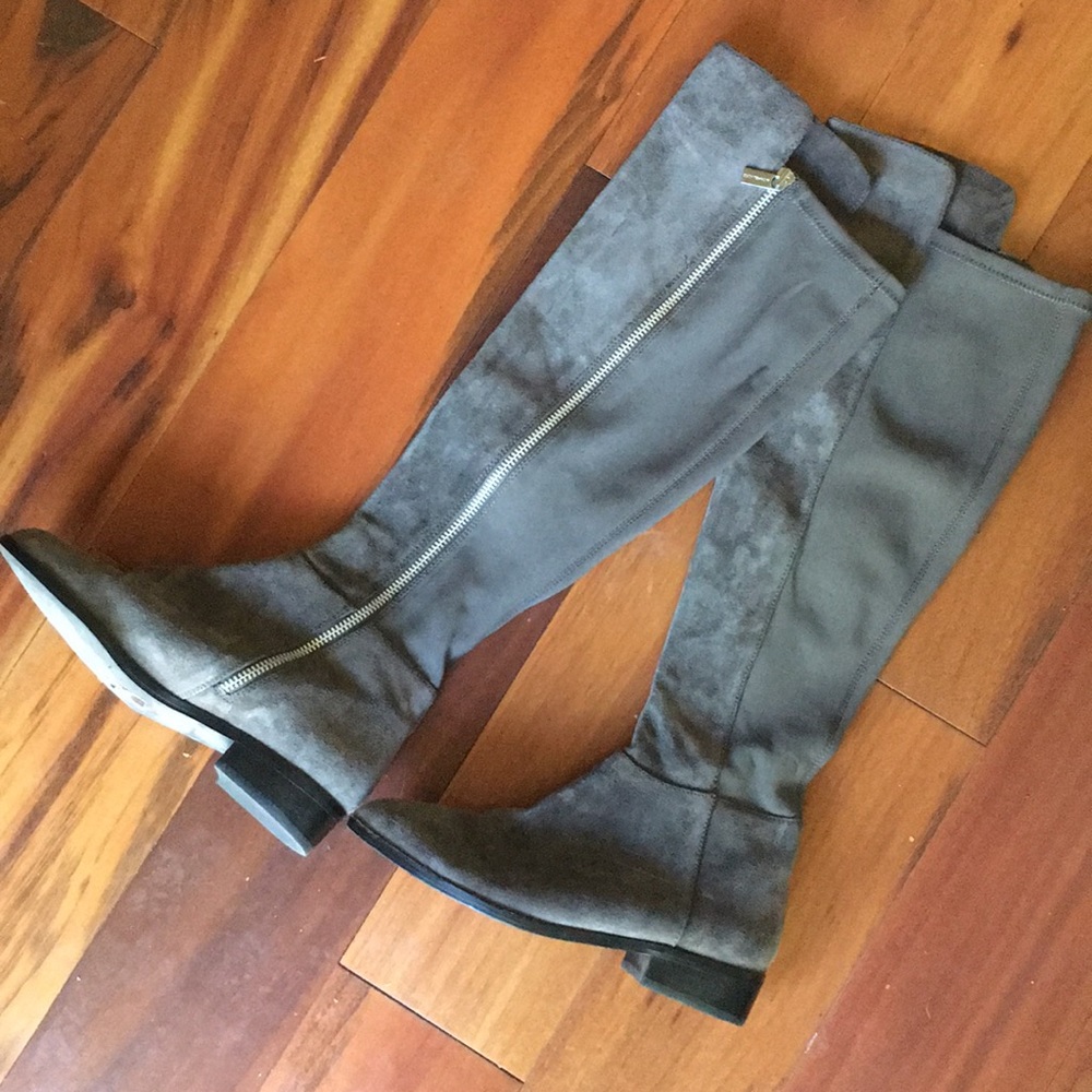 Michael Kors Boots: 6 1/2